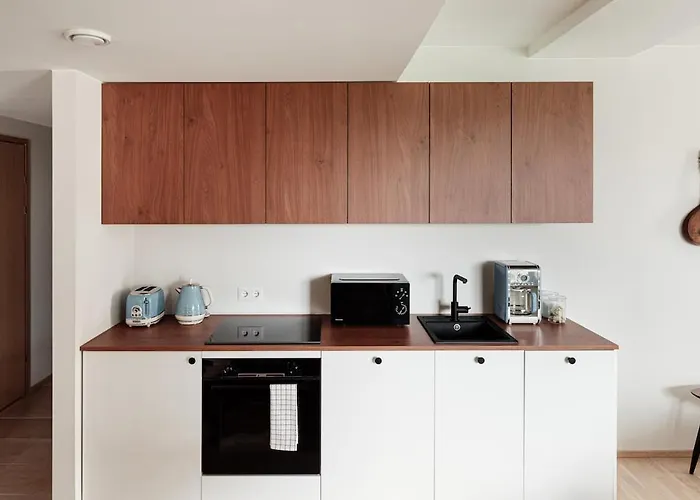 W In Harbour District, Free Parking *